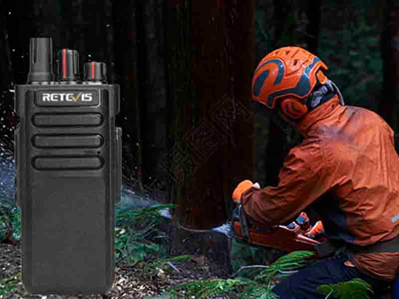 waterproof radioRT29 in rainy day tree trimming